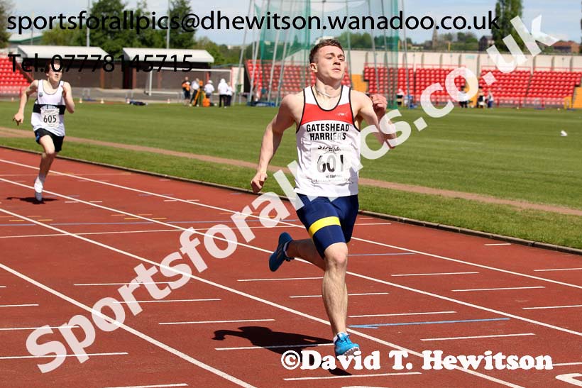 George Wilson (Gateshead) wins under-20s 400 metres at the North Eastern Championships, Gateshead International Stadium.  Photos: David T. Hewitson/Sports for All Pics